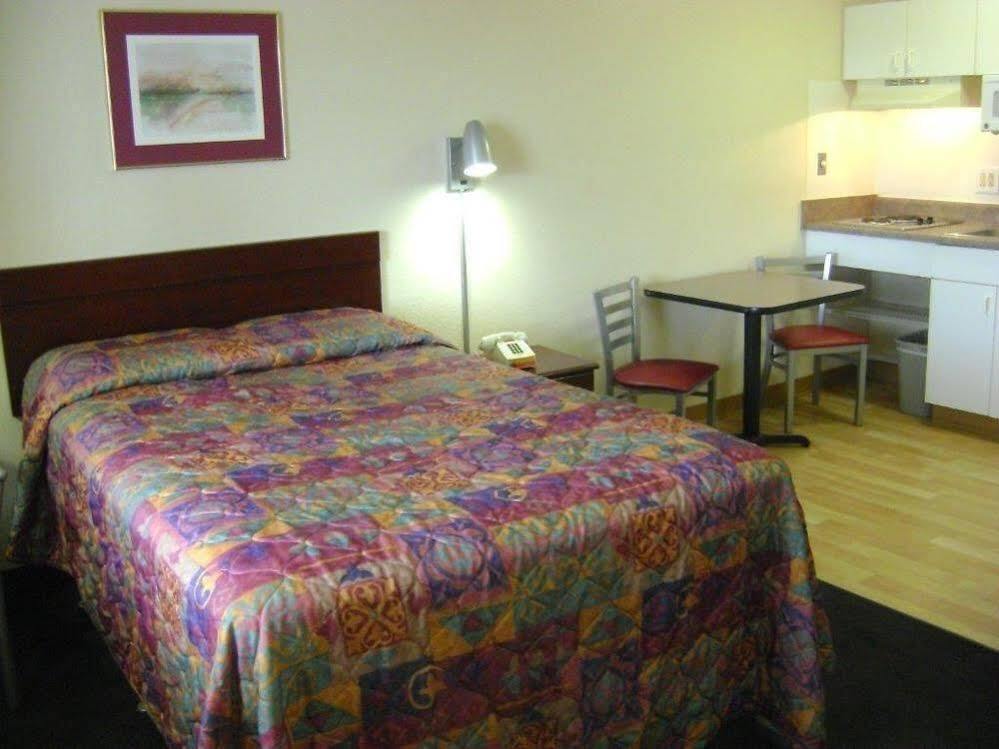 Intown Suites Extended Stay San Antonio Tx - Nacogdoches Road Exterior foto